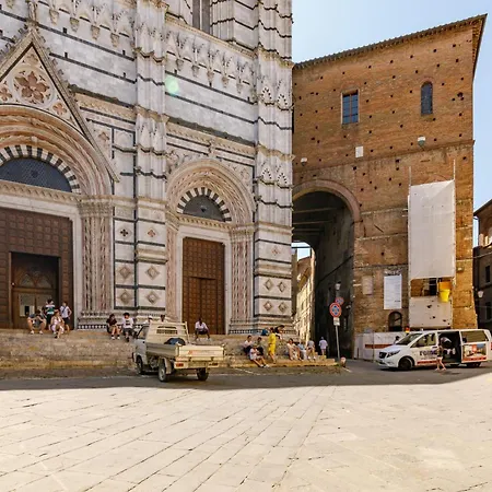 Duomo Chic * סיינה